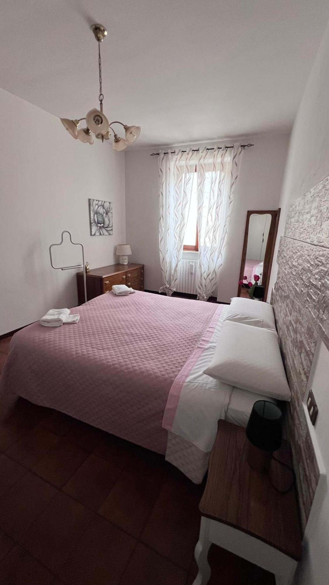 Casa Caterina 2 Storey House, With A Mountain View Toscolano-Maderno Esterno foto