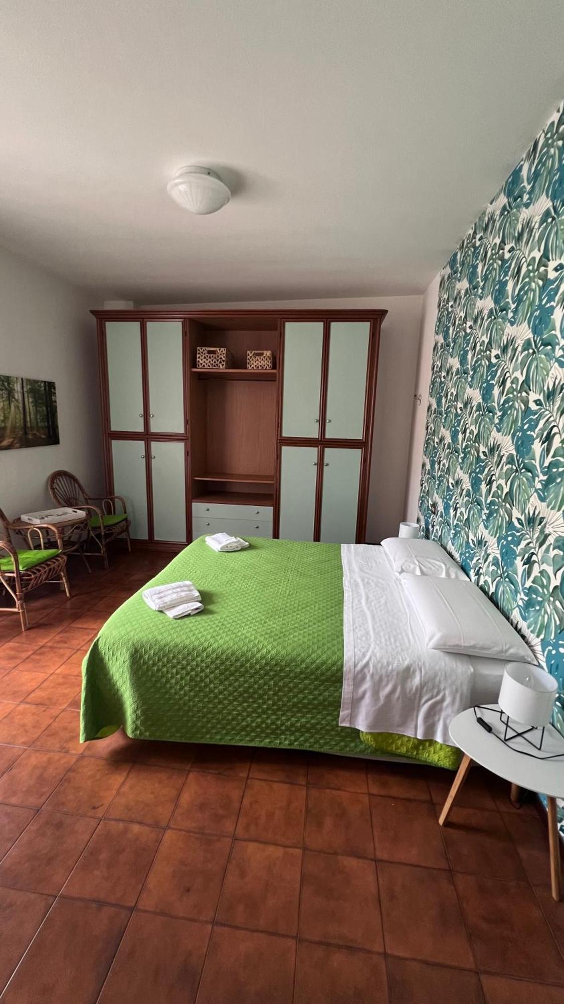 Casa Caterina 2 Storey House, With A Mountain View Toscolano-Maderno Esterno foto